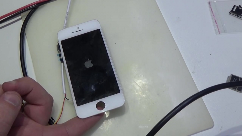 Iphone 5 заряжается но не включается (решение проблемы). Зарядка приостановлена айфон. Почему айфон не включается на зарядке. Сломалась зарядка от айфона что делать.